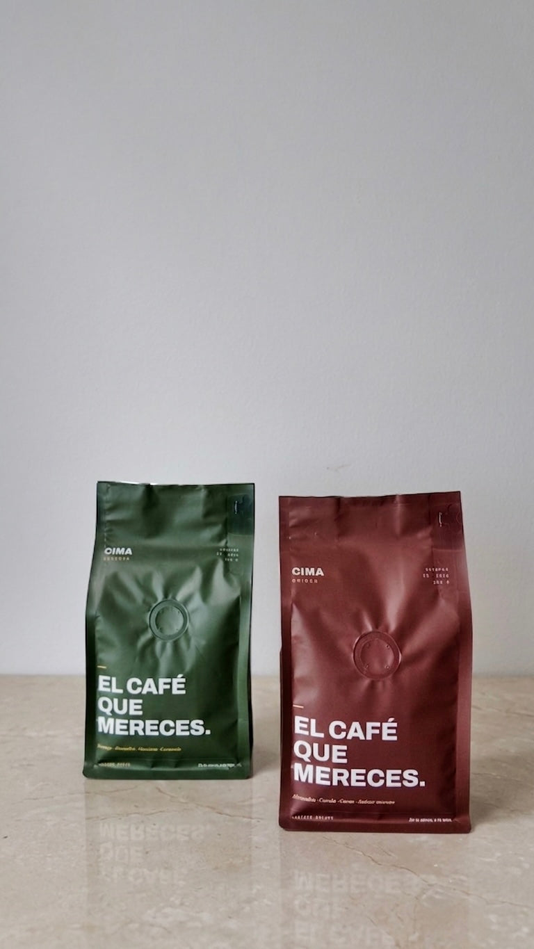 Suscripción CIMA Familiar: dos bolsas de café de especialidad de 250 g, foto real